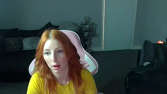 Snapshot of Red_firesquirt chatting on March 14, 3:25 pm Red firesquirt online show from March 14, 3:25 pm