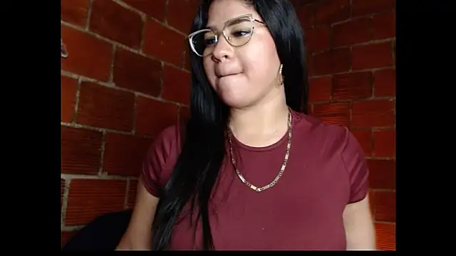 Yelly online show from June 3, 3:17 pm
