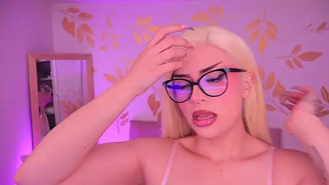 Misselektra   online show from February 6, 6:09 am