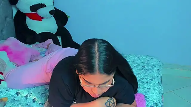 mabellfox online show from February 12, 1:37 pm