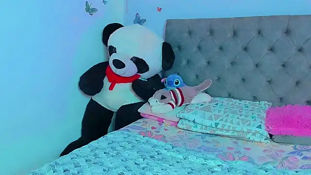 mabellfox online show from February 27, 6:31 pm