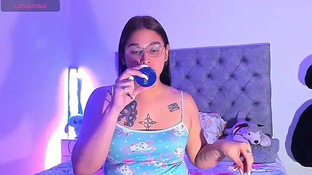 mabellfox online show from December 14, 10:37 pm