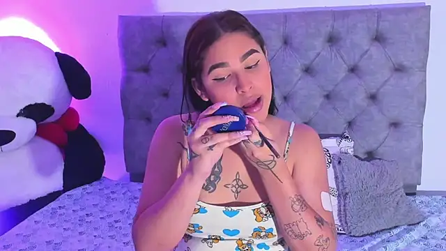 mabellfox online show from February 5, 8:48 pm