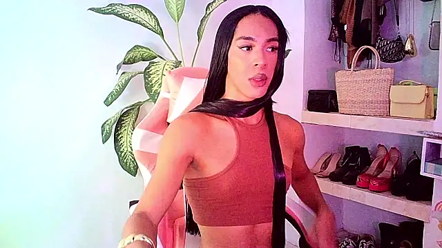 carmen14 online show from May 7, 5:33 am