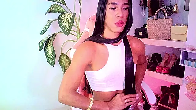 carmen14 online show from May 4, 5:33 am