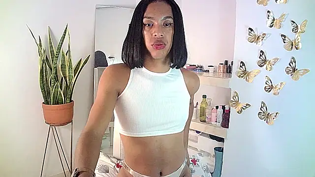 Snapshot of carmen14 chatting on February 25, 7:27 pm carmen14 online show from February 25, 7:27 pm
