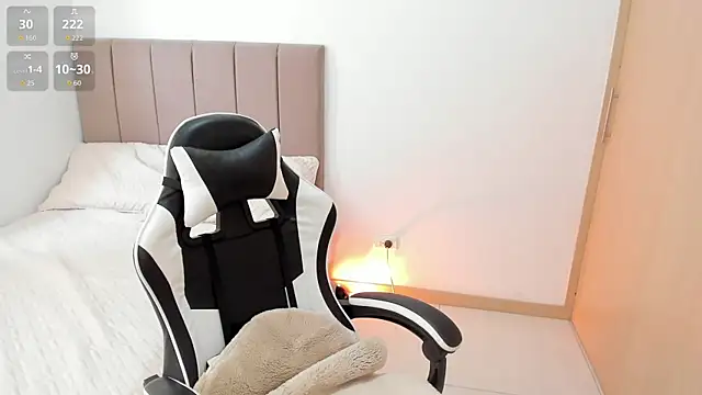 soyamandaa  online show from February 17, 6:38 pm