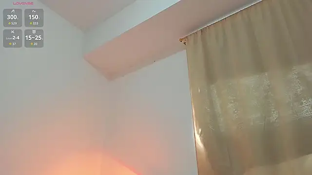 soyamandaa  online show from November 30, 8:53 pm