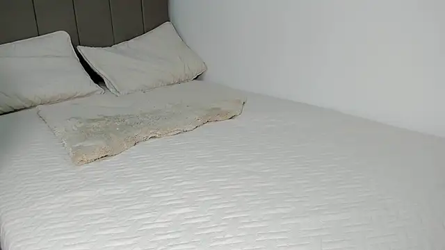 soyamandaa  online show from April 3, 11:33 pm