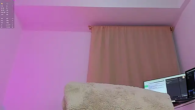 soyamandaa  online show from November 4, 1:31 am