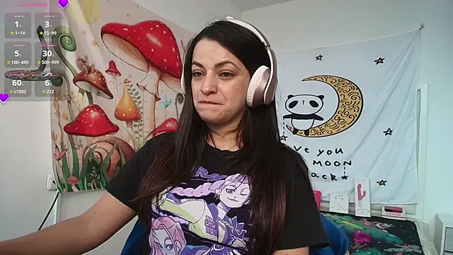 LovelyAzucena online show from January 15, 3:15 pm