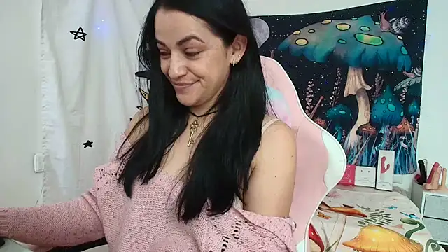Snapshot of LovelyAzucena chatting on April 27, 3:10 pm LovelyAzucena online show from April 27, 3:10 pm