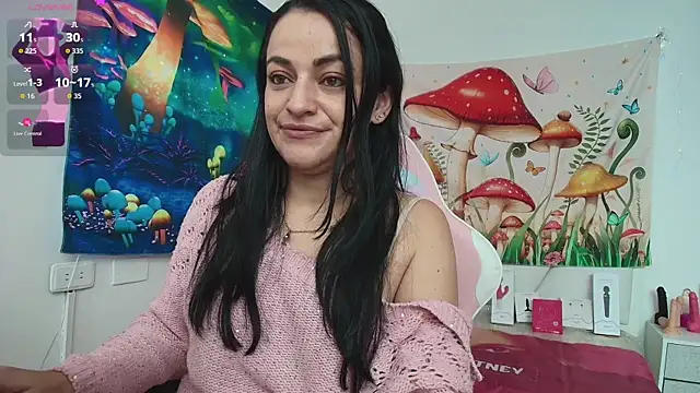 LovelyAzucena online show from April 15, 4:33 pm