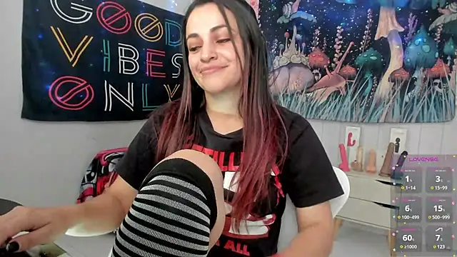 LovelyAzucena online show from February 28, 3:04 pm