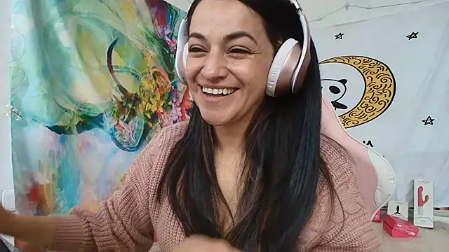 Snapshot of LovelyAzucena chatting on July 6, 4:09 pm LovelyAzucena online show from July 6, 4:09 pm