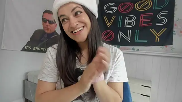 LovelyAzucena online show from December 20, 3:26 pm