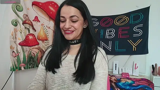 LovelyAzucena online show from March 26, 2:48 pm