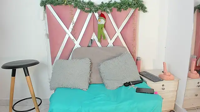 Snapshot of alanismorgan chatting on November 22, 4:39 pm alanismorgan online show from November 22, 4:39 pm