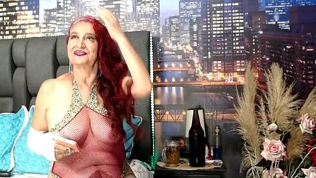 Lucy mature8 online show from April 13, 11:31 pm