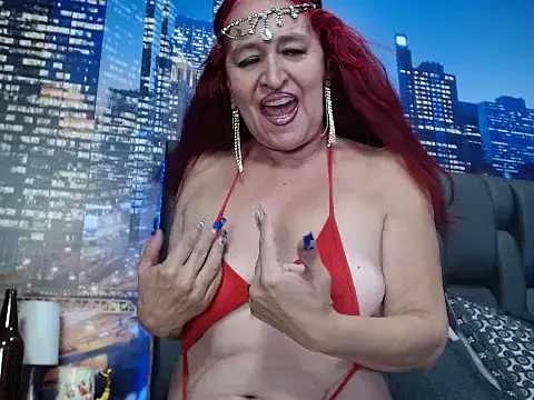 Snapshot of Lucy_mature8 chatting on September 28, 10:17 pm Lucy mature8 online show from September 28, 10:17 pm