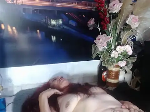 Snapshot of Lucy_mature8 chatting on March 22, 3:30 am Lucy mature8 online show from March 22, 3:30 am