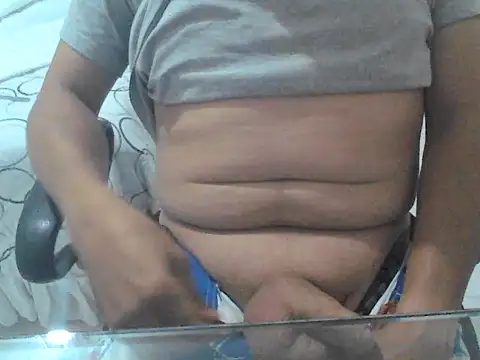 Dick69xxxxx online show from April 16, 11:18 pm