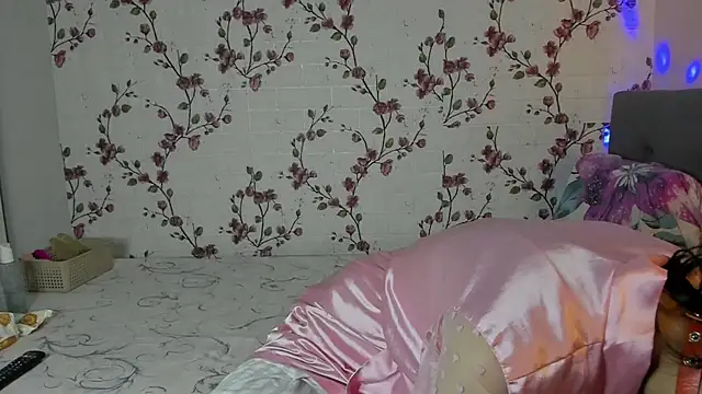 Alisagold90 online show from October 15, 7:27 am