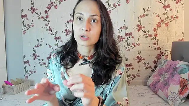 Alisagold90 online show from January 17, 9:35 am