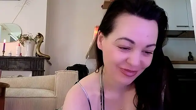 Snapshot of Lilie_romeo chatting on February 6, 11:31 am Lilie romeo online show from February 6, 11:31 am