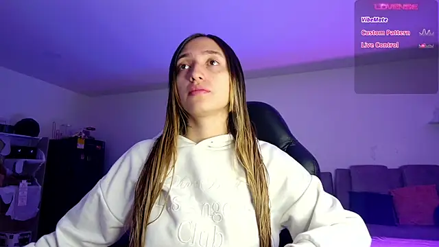 TiffanyBela online show from October 25, 11:05 pm