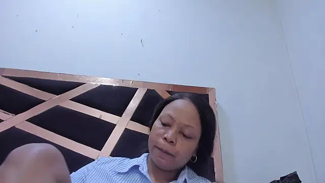 Snapshot of Cholatin chatting on July 1, 12:49 pm Cholatin online show from July 1, 12:49 pm