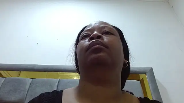 Snapshot of Cholatin chatting on February 23, 1:33 pm Cholatin online show from February 23, 1:33 pm