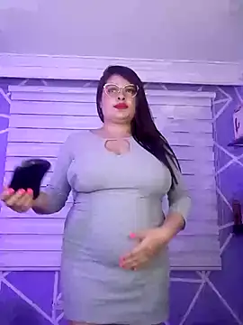 Snapshot of MiiaaJoness chatting on March 3, 6:13 pm MiiaaJoness online show from March 3, 6:13 pm