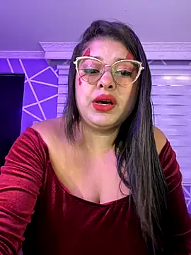 Snapshot of MiiaaJoness chatting on October 31, 3:52 pm MiiaaJoness online show from October 31, 3:52 pm