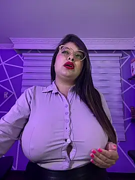 Snapshot of MiiaaJoness chatting on March 4, 3:15 pm MiiaaJoness online show from March 4, 3:15 pm