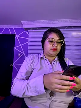 Snapshot of MiiaaJoness chatting on October 3, 3:02 pm MiiaaJoness online show from October 3, 3:02 pm