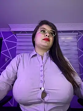 Snapshot of MiiaaJoness chatting on February 19, 3:05 pm MiiaaJoness online show from February 19, 3:05 pm