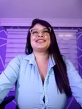 Snapshot of MiiaaJoness chatting on February 28, 6:09 pm MiiaaJoness online show from February 28, 6:09 pm