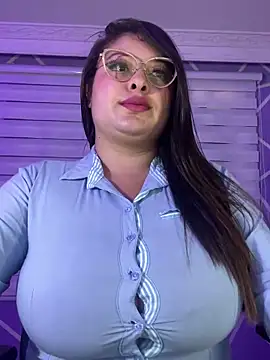 Snapshot of MiiaaJoness chatting on March 17, 6:11 pm MiiaaJoness online show from March 17, 6:11 pm