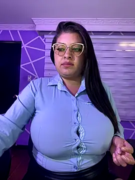 Snapshot of MiiaaJoness chatting on November 4, 3:16 pm MiiaaJoness online show from November 4, 3:16 pm