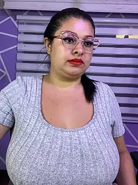 MiiaaJoness online show from April 22, 3:52 pm