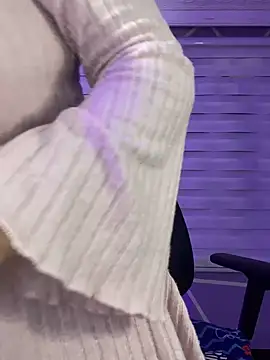 Snapshot of MiiaaJoness chatting on March 18, 6:06 pm MiiaaJoness online show from March 18, 6:06 pm