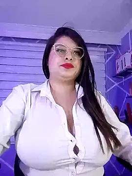 Snapshot of MiiaaJoness chatting on March 6, 6:05 pm MiiaaJoness online show from March 6, 6:05 pm