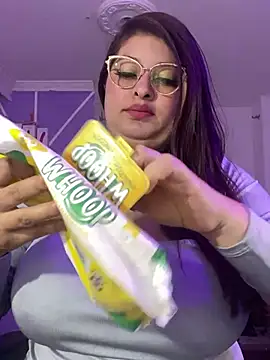 Snapshot of MiiaaJoness chatting on February 5, 3:09 pm MiiaaJoness online show from February 5, 3:09 pm