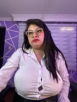 MiiaaJoness online show from February 5, 5:20 pm