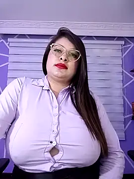 Snapshot of MiiaaJoness chatting on March 4, 6:18 pm MiiaaJoness online show from March 4, 6:18 pm