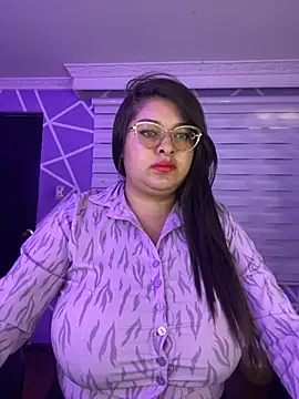 Snapshot of MiiaaJoness chatting on September 29, 3:06 pm MiiaaJoness online show from September 29, 3:06 pm