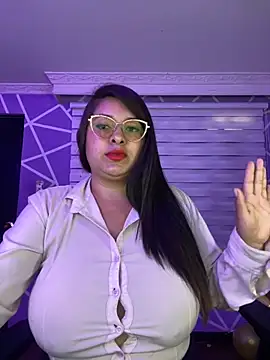 Snapshot of MiiaaJoness chatting on September 24, 3:07 pm MiiaaJoness online show from September 24, 3:07 pm