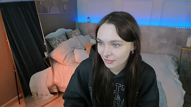 ChloeSunny online show from May 29, 2:01 pm