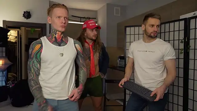 enjoy me online show from November 3, 3:37 pm